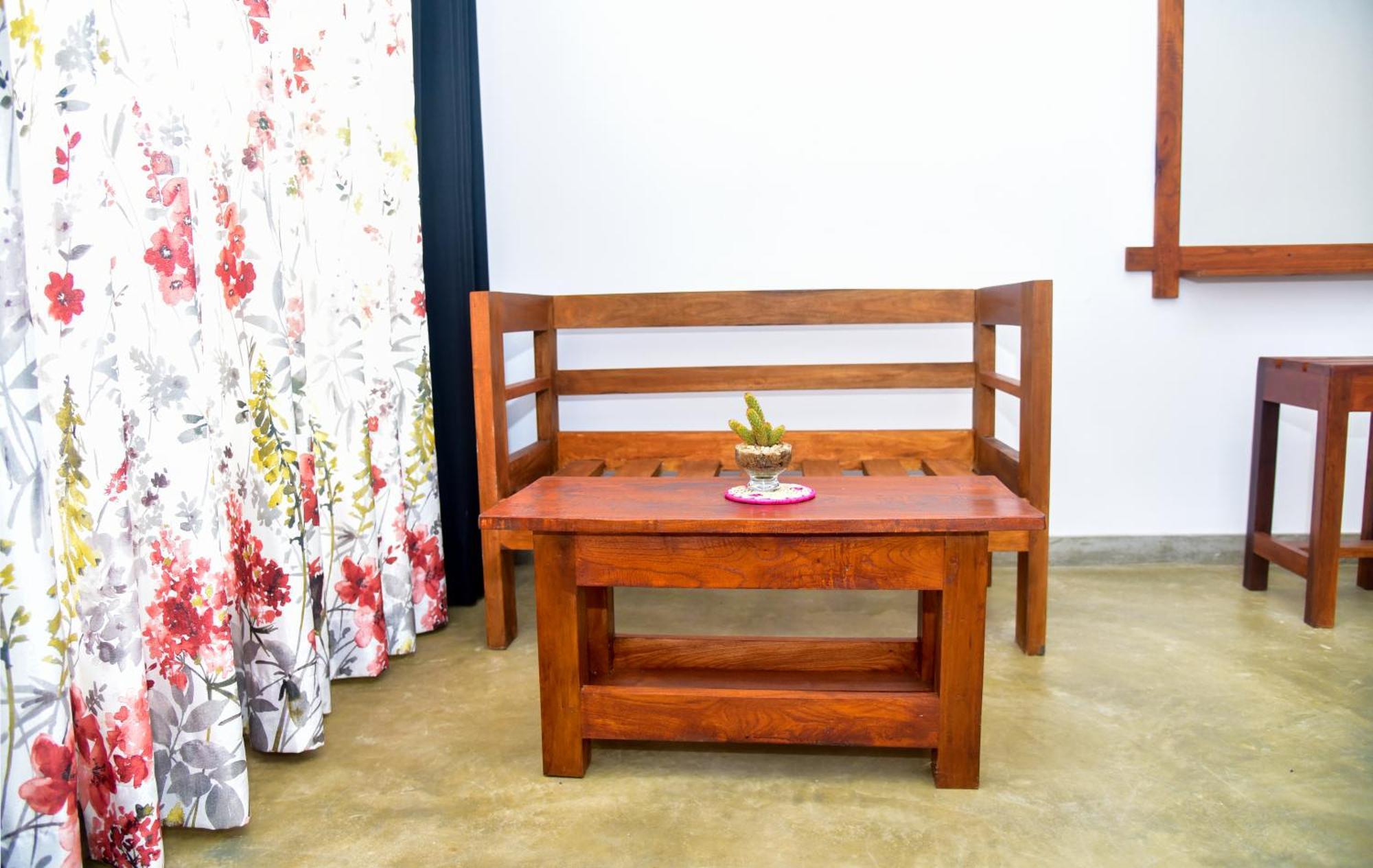 Breeze Blows Inn Ella Ngoại thất bức ảnh
