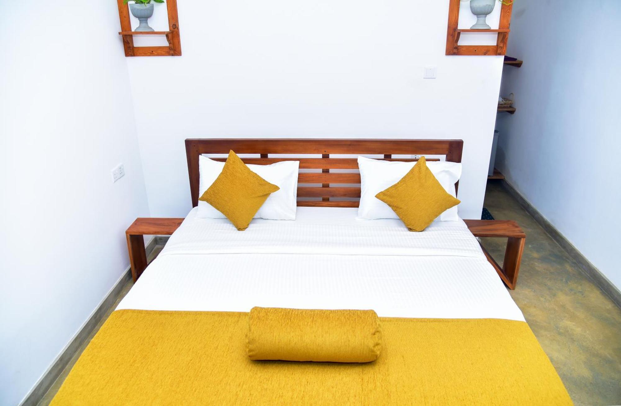 Breeze Blows Inn Ella Ngoại thất bức ảnh