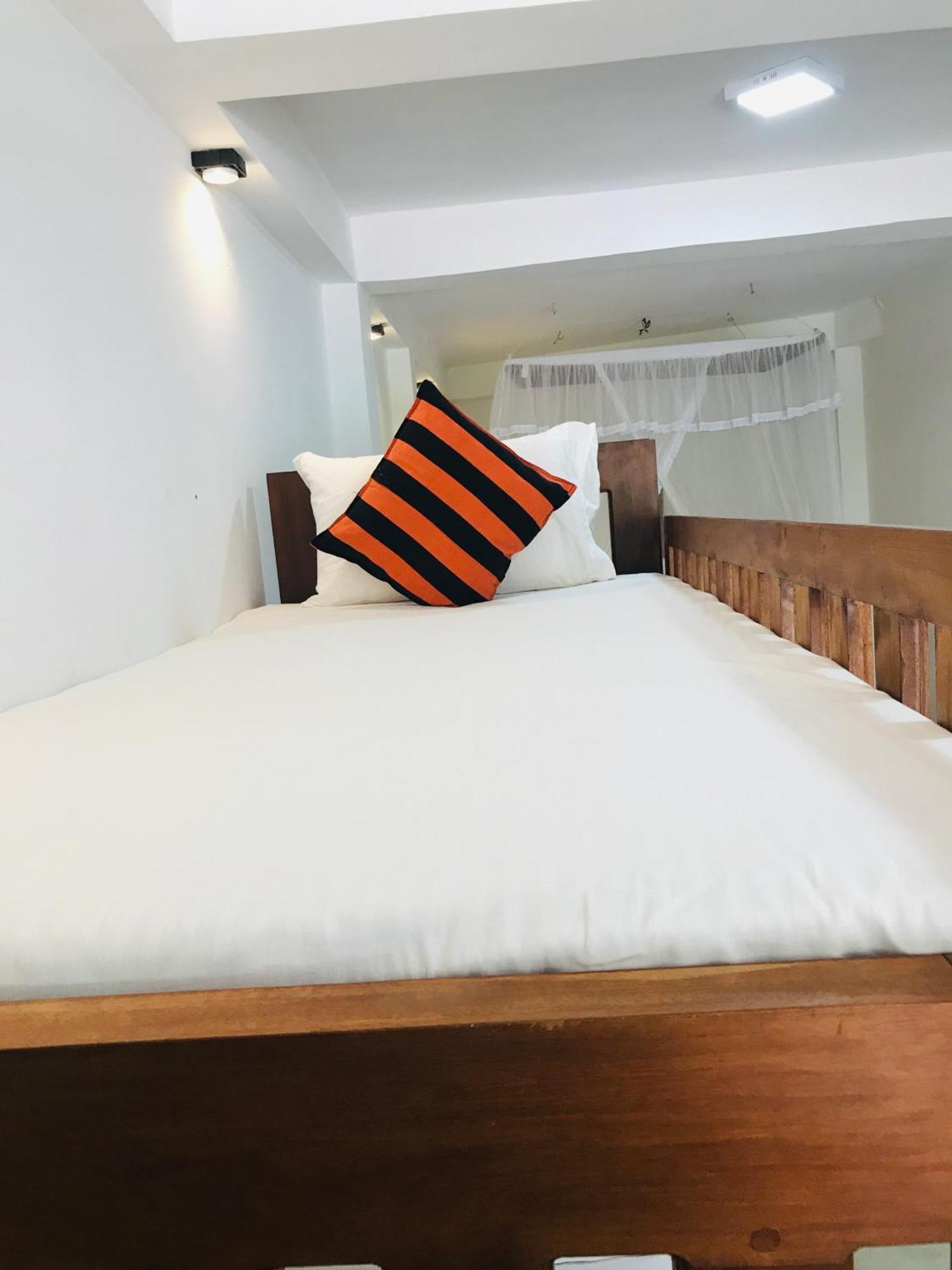 Breeze Blows Inn Ella Ngoại thất bức ảnh